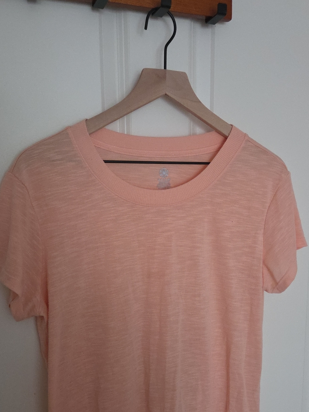 GAIAM Peach Short Sleeve Crewneck Tee